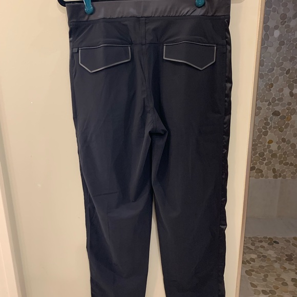 Lululemon rise and shine tuxedo pants EUC 6 - Picture 7 of 11